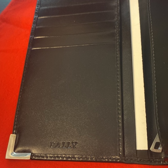 NWOT [Bally] Luxury Black Leather Bi-Fold Long Wallet Mens or Womens w/ Dust Bag - Picture 7 of 15